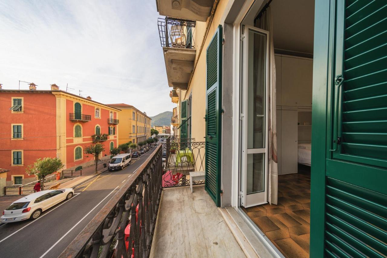 SGhome appartamento vicino alla stazione La Spezia Esterno foto